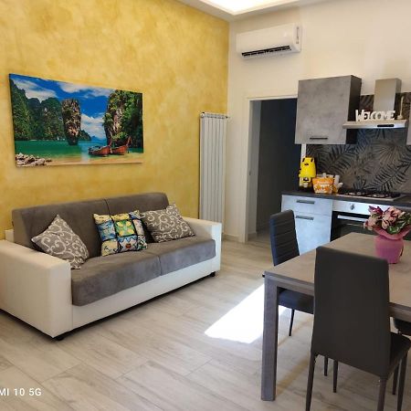 Domus Gaudio Near Oplonti Ruins Apartman Torre Annunziata Kültér fotó